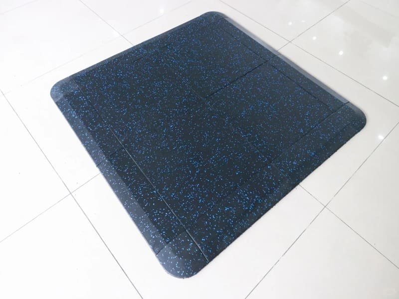 testing floor mat vibration in a laboratory setting